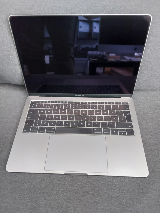 Macbook Pro 13" (2017)
